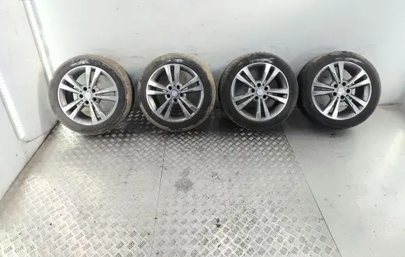 Mercedes-Benz E W211 R17 alloy rim A2124015602