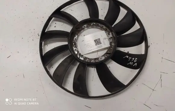 Volkswagen PASSAT B5 Fan impeller 058121301B
