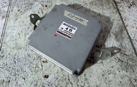 Subaru Legacy Engine control unit/module R1G4B 22611AH04B JA18000R1G