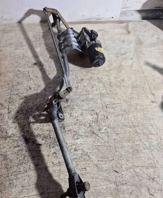 Renault Megane II Front wiper linkage and motor ZA4U1g