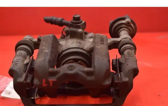 Opel Zafira C Rear brake caliper
