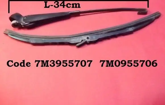 Rear wiper blade arm
