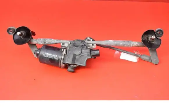 Toyota Prius (NHW20) Front wiper linkage and motor 85110-47080
