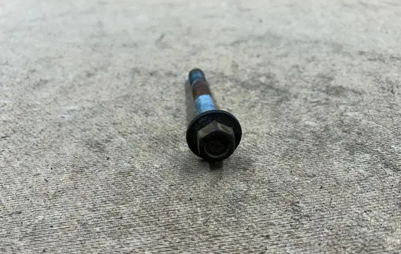 BMW 3 E46 Nuts/bolts 33006766024 6766024 33326763356