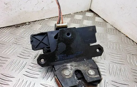Land Rover Range Rover Sport L320 Tailgate/trunk/boot lock/catch/latch FQR500021