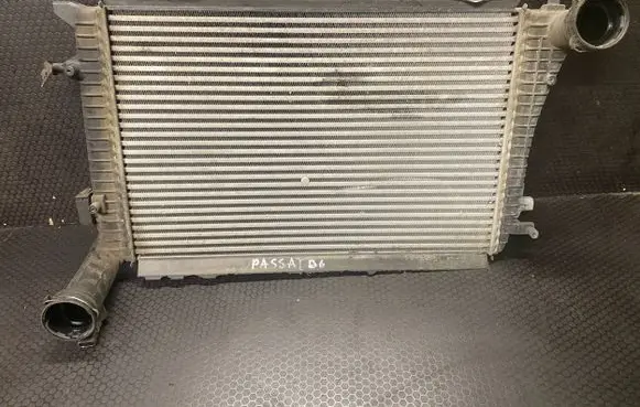 Volkswagen PASSAT B6 Intercooler radiator