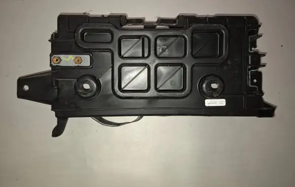 Dodge Challenger Battery tray 05112061AK