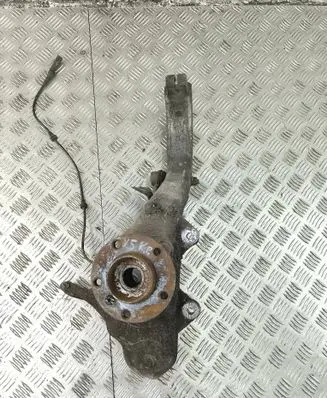 BMW X5 E70 Front wheel hub 6773783