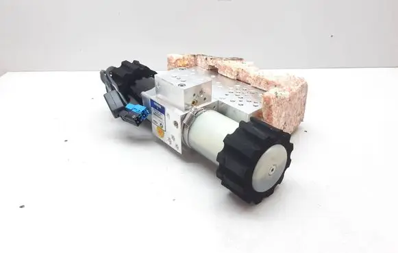BMW 3 E92 E93 Convertible roof hydraulic pump 7128780