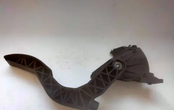 Audi A4 S4 B6 8E 8H Accelerator throttle pedal 8E1721523 6PV00837601