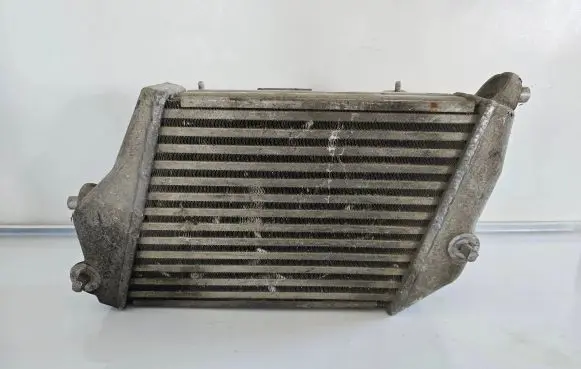Audi A8 S8 D3 4E Intercooler radiator 4E0145872D