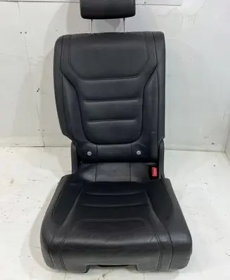 Volkswagen Touareg II Rear seat 7P0 | 000000000000005424