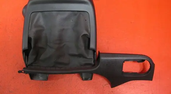 Opel Crossland X Steering wheel column trim