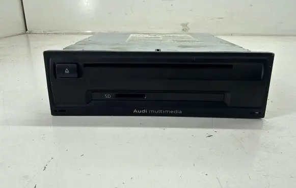 Audi A3 S3 8V Radio/CD/DVD/GPS head unit 8V0035844C