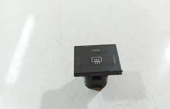 Ford Focus Windscreen/window heater switch 7M5T18C621AA