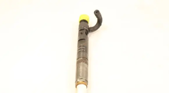 Nissan Micra Fuel injector EJBR01801A