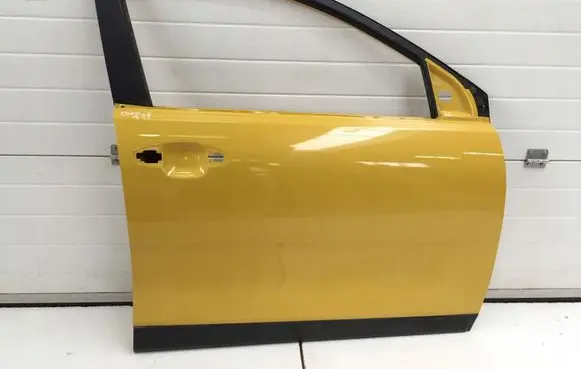 KIA Stonic Front door 4864