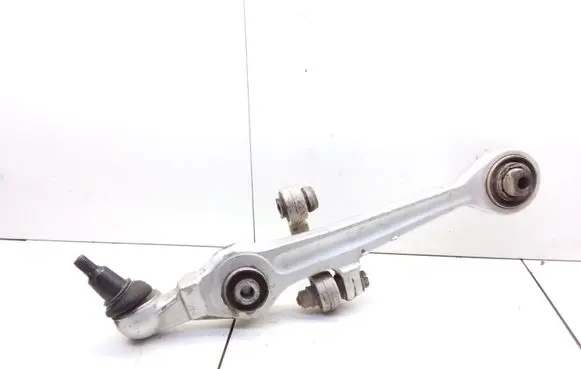 Volkswagen PASSAT B5 Front lower control arm/wishbone