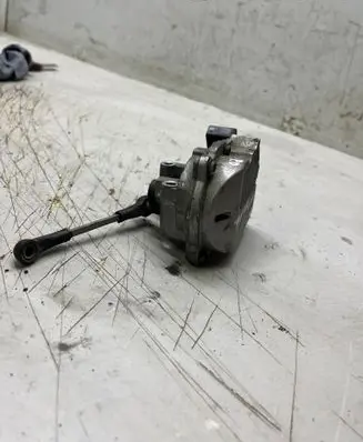 Audi A6 S6 C6 4F Intake manifold valve actuator/motor 059129086M A2C53308513 1045475S01