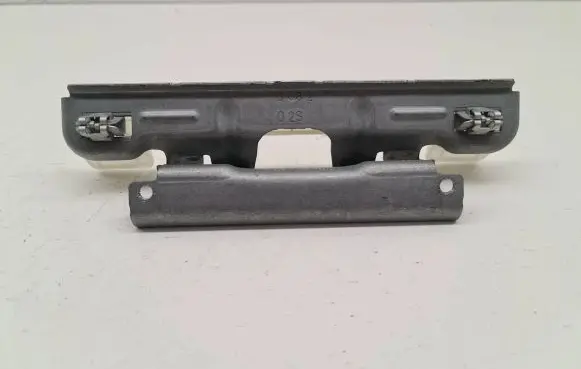Porsche Cayenne (92A) Rear door exterior handle/bracket 7P0858679A