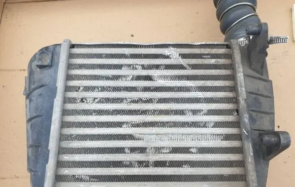 Audi A4 S4 B7 8E 8H Intercooler radiator 8E0145806L