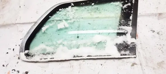 Volvo XC90 Rear side window