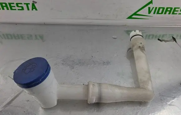 Opel Combo E Window washer liquid tank fill tube 9816645880