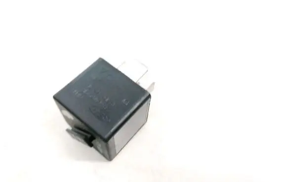 Land Rover Discovery 3 - LR3 Other relay 93BG14N089C1B V23136-J4-X31