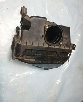 Citroen C-Crosser Air filter box