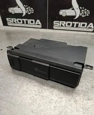 Mercedes-Benz S W220 CD/DVD changer A2208274642 020433 MC3330