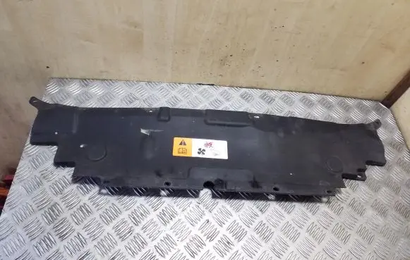 Ford Mondeo MK V Radiator trim DS7316613BB