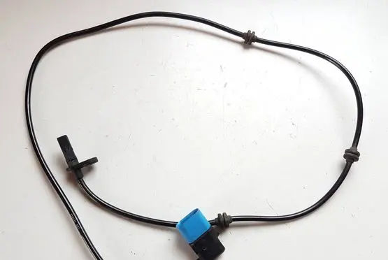 Mercedes-Benz A W176 ABS rear brake sensor A0555459528