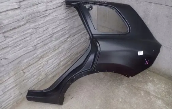 Volkswagen Touareg II Rear quarter panel 