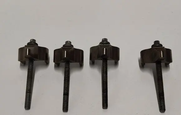 BMW 3 E90 E91 Fuel Injector clamp holder 7809798 13537809798