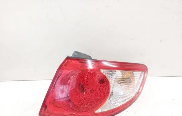 Hyundai Santa Fe Rear/tail lights 924022B000