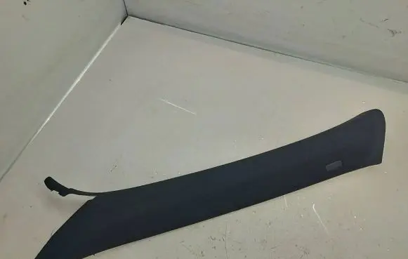 Volkswagen Touareg II (A) pillar trim 7P6867233J 1062810000J