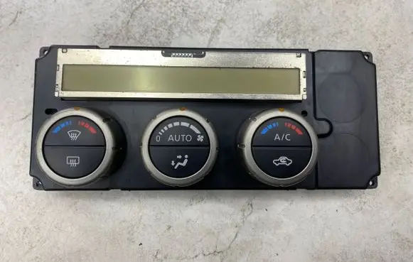 Nissan Pathfinder R51 Climate control unit 27500EB51C 01272005 1014121