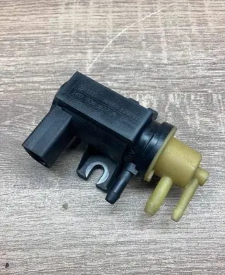 Audi A3 S3 8P Turbo solenoid valve 1K0906627A
