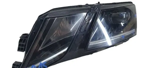 Skoda Octavia Mk3 (5E) Headlight/headlamp 5e1941015d