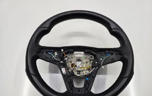 Volkswagen Tiguan Steering wheel 311708981340AF