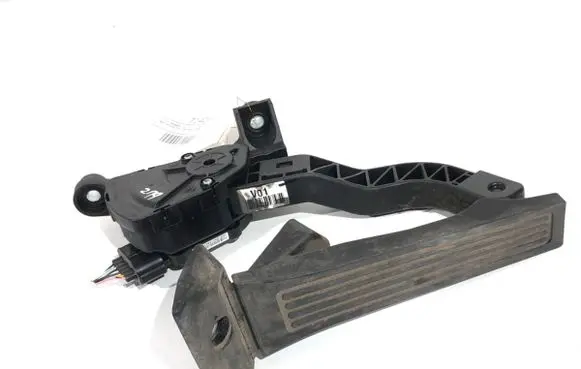 Hyundai i40 Accelerator throttle pedal 32727-3R300