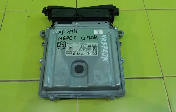 Mercedes-Benz C W204 Engine control unit/module A6421502434