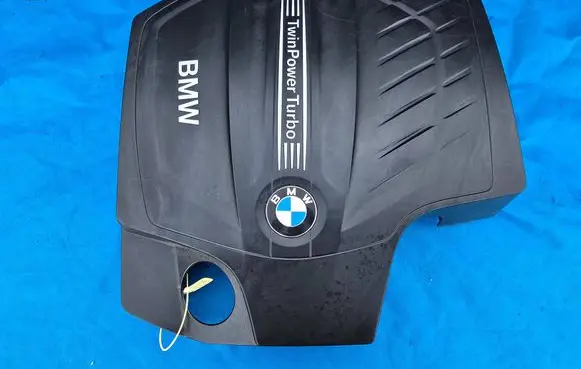 BMW 4 F32 F33 Engine cover (trim) 7614291